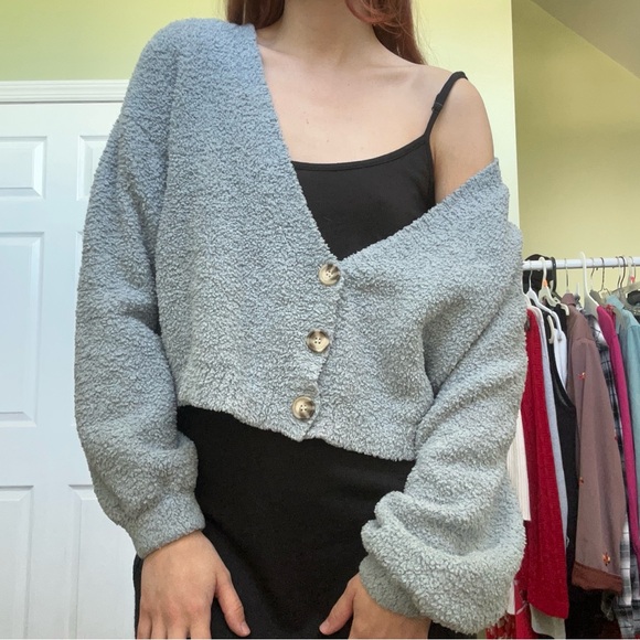 Fuzzy cropped cardigan - Picture 6 of 6